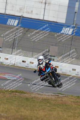 media/Nov-26-2022-Fastrack Riders (Sat) [[b001e85eef]]/Level 2/Session 3 Outside Turn 9/